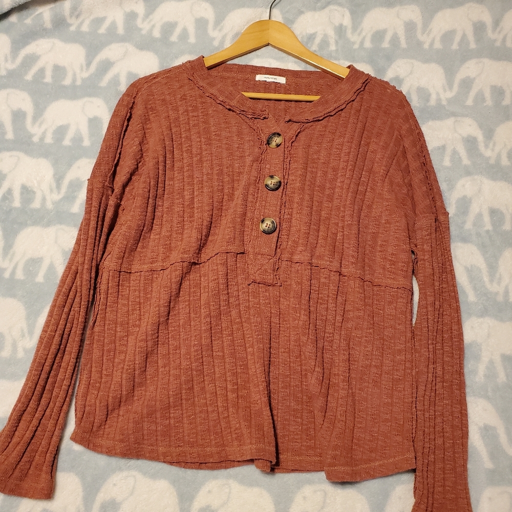 Long sleeve top